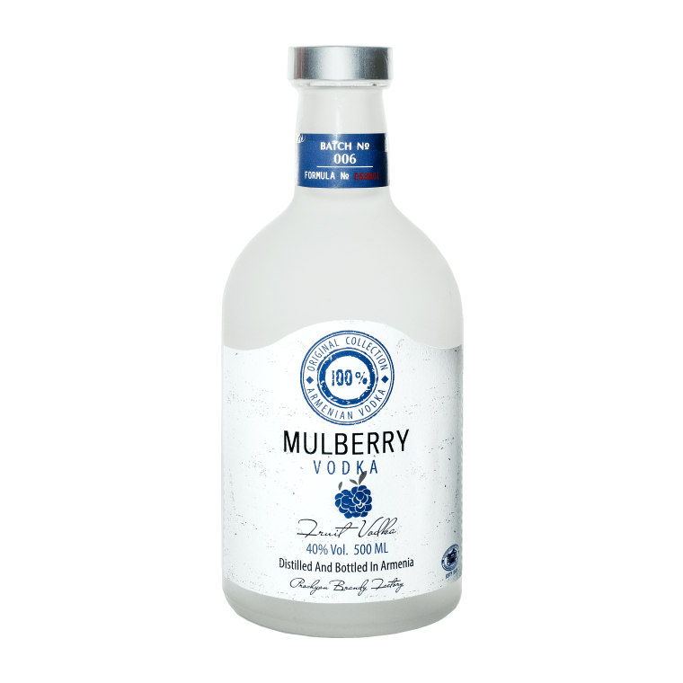 Водка Тутовая "ХЕНТ" 0.5л.