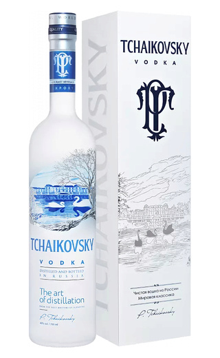 Водка "ЧАЙКОВСКИЙ" 0.7л. п/у